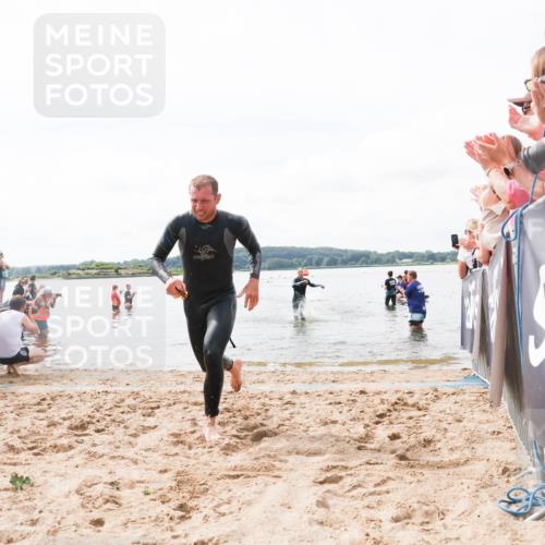 21.06.2026 - Viking Triathlon Michael Strokosch http://msf.ph/oto/9824124 21.06.2026 10:25:45 Schwimmen 4, 10 meine-sportfotos.de