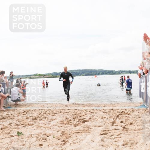 21.06.2026 - Viking Triathlon Michael Strokosch http://msf.ph/oto/9824133 21.06.2026 10:25:48 Schwimmen 4, 8, 10 meine-sportfotos.de