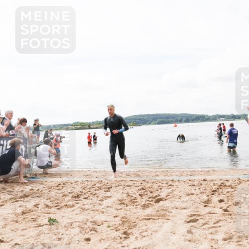 21.06.2026 - Viking Triathlon Michael Strokosch http://msf.ph/oto/9824134 21.06.2026 10:25:49 Schwimmen 4, 8, 10 meine-sportfotos.de