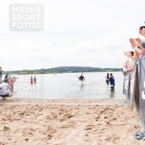 21.06.2026 - Viking Triathlon Michael Strokosch http://msf.ph/oto/9824142 21.06.2026 10:25:51 Schwimmen 8, 10 meine-sportfotos.de
