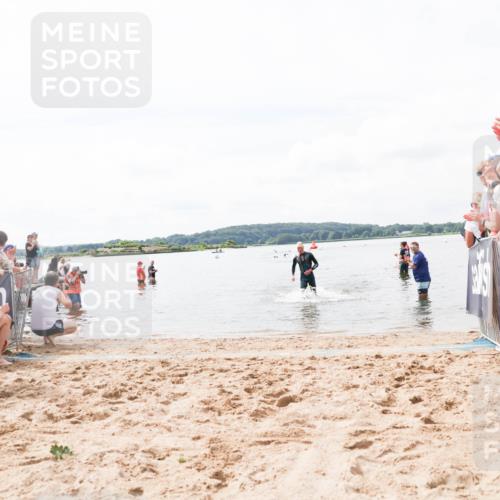 21.06.2026 - Viking Triathlon Michael Strokosch http://msf.ph/oto/9824146 21.06.2026 10:25:54 Schwimmen 8, 10 meine-sportfotos.de