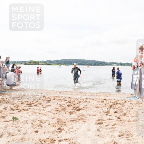 21.06.2026 - Viking Triathlon Michael Strokosch http://msf.ph/oto/9824151 21.06.2026 10:25:55 Schwimmen 8, 10 meine-sportfotos.de