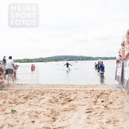 21.06.2026 - Viking Triathlon Michael Strokosch http://msf.ph/oto/9824180 21.06.2026 10:26:11 Schwimmen 2 meine-sportfotos.de