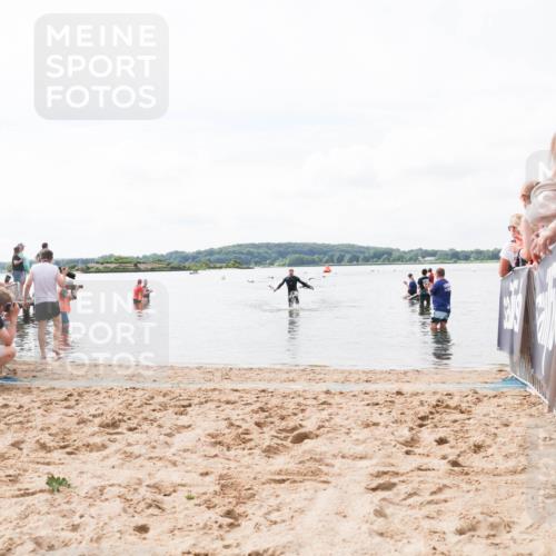 21.06.2026 - Viking Triathlon Michael Strokosch http://msf.ph/oto/9824185 21.06.2026 10:26:13 Schwimmen 2 meine-sportfotos.de