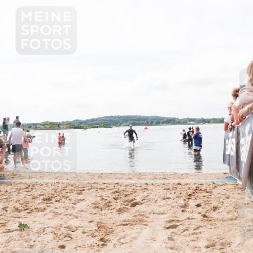 21.06.2026 - Viking Triathlon Michael Strokosch http://msf.ph/oto/9824189 21.06.2026 10:26:14 Schwimmen 2 meine-sportfotos.de