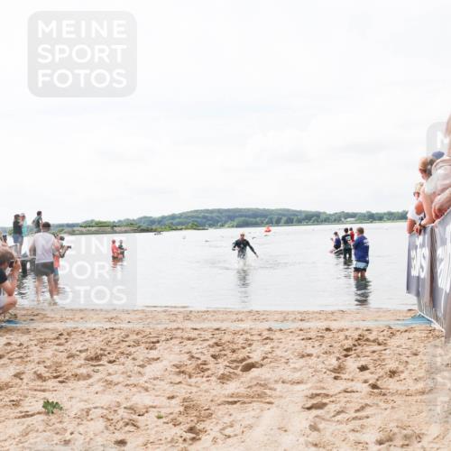 21.06.2026 - Viking Triathlon Michael Strokosch http://msf.ph/oto/9824190 21.06.2026 10:26:14 Schwimmen 2 meine-sportfotos.de