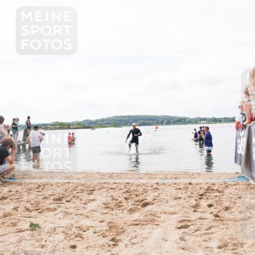 21.06.2026 - Viking Triathlon Michael Strokosch http://msf.ph/oto/9824196 21.06.2026 10:26:16 Schwimmen 2 meine-sportfotos.de