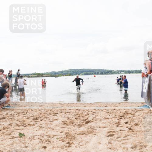 21.06.2026 - Viking Triathlon Michael Strokosch http://msf.ph/oto/9824198 21.06.2026 10:26:17 Schwimmen 2 meine-sportfotos.de