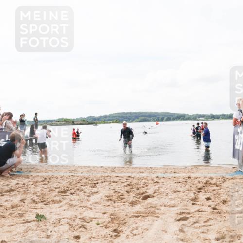 21.06.2026 - Viking Triathlon Michael Strokosch http://msf.ph/oto/9824200 21.06.2026 10:26:18 Schwimmen 2 meine-sportfotos.de