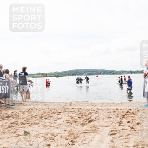 21.06.2026 - Viking Triathlon Michael Strokosch http://msf.ph/oto/9824219 21.06.2026 10:26:24 Schwimmen 2, 21, 548 meine-sportfotos.de