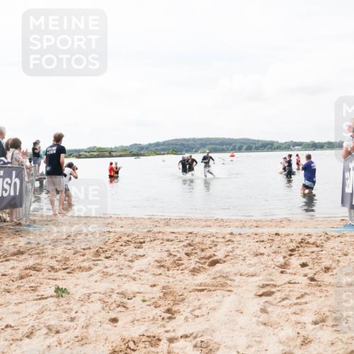 21.06.2026 - Viking Triathlon Michael Strokosch http://msf.ph/oto/9824220 21.06.2026 10:26:24 Schwimmen 2, 21, 548 meine-sportfotos.de