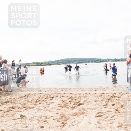 21.06.2026 - Viking Triathlon Michael Strokosch http://msf.ph/oto/9824226 21.06.2026 10:26:26 Schwimmen 21, 474, 548 meine-sportfotos.de