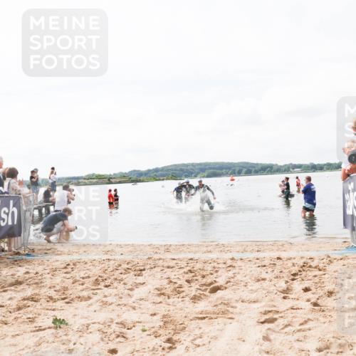 21.06.2026 - Viking Triathlon Michael Strokosch http://msf.ph/oto/9824227 21.06.2026 10:26:26 Schwimmen 21, 474, 548 meine-sportfotos.de