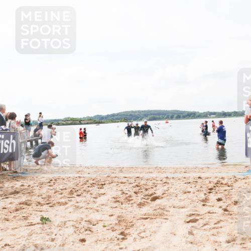 21.06.2026 - Viking Triathlon Michael Strokosch http://msf.ph/oto/9824228 21.06.2026 10:26:27 Schwimmen 21, 474, 548 meine-sportfotos.de
