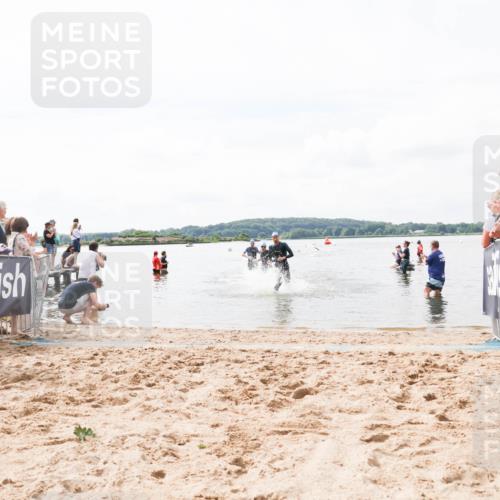 21.06.2026 - Viking Triathlon Michael Strokosch http://msf.ph/oto/9824229 21.06.2026 10:26:27 Schwimmen 21, 474, 548 meine-sportfotos.de