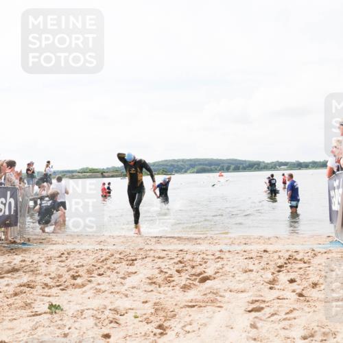 21.06.2026 - Viking Triathlon Michael Strokosch http://msf.ph/oto/9824241 21.06.2026 10:26:31 Schwimmen 21, 474, 548 meine-sportfotos.de