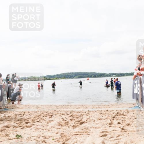 21.06.2026 - Viking Triathlon Michael Strokosch http://msf.ph/oto/9824257 21.06.2026 10:26:43 Schwimmen  meine-sportfotos.de