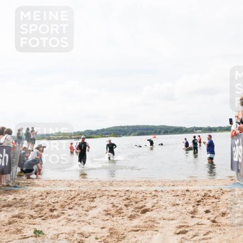 21.06.2026 - Viking Triathlon Michael Strokosch http://msf.ph/oto/9824279 21.06.2026 10:26:50 Schwimmen 334, 453 meine-sportfotos.de