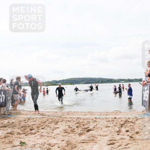 21.06.2026 - Viking Triathlon Michael Strokosch http://msf.ph/oto/9824288 21.06.2026 10:26:53 Schwimmen 334, 453 meine-sportfotos.de
