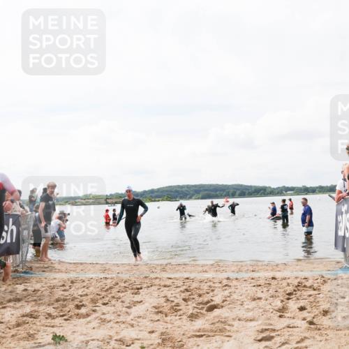 21.06.2026 - Viking Triathlon Michael Strokosch http://msf.ph/oto/9824292 21.06.2026 10:26:54 Schwimmen 176, 334, 453 meine-sportfotos.de