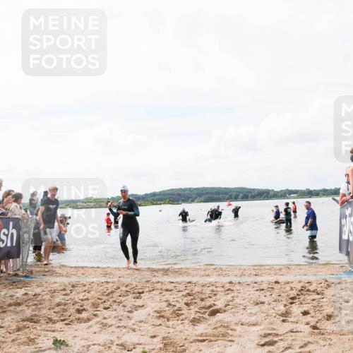 21.06.2026 - Viking Triathlon Michael Strokosch http://msf.ph/oto/9824293 21.06.2026 10:26:55 Schwimmen 176, 334, 453 meine-sportfotos.de