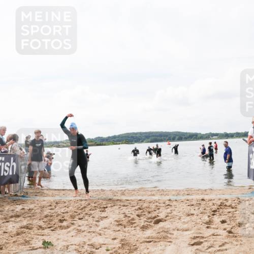 21.06.2026 - Viking Triathlon Michael Strokosch http://msf.ph/oto/9824295 21.06.2026 10:26:55 Schwimmen 176, 334, 453 meine-sportfotos.de