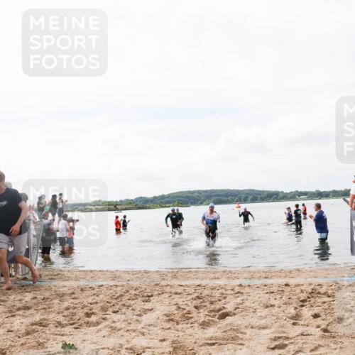 21.06.2026 - Viking Triathlon Michael Strokosch http://msf.ph/oto/9824309 21.06.2026 10:27:00 Schwimmen 25, 176, 426, 453, 547 meine-sportfotos.de