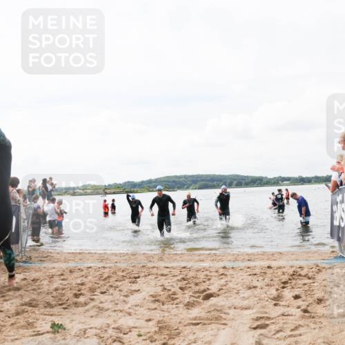 21.06.2026 - Viking Triathlon Michael Strokosch http://msf.ph/oto/9824328 21.06.2026 10:27:06 Schwimmen 7, 25, 176, 426, 547, 575 meine-sportfotos.de