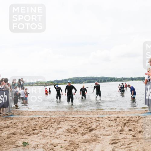 21.06.2026 - Viking Triathlon Michael Strokosch http://msf.ph/oto/9824329 21.06.2026 10:27:07 Schwimmen 7, 25, 176, 426, 547, 575 meine-sportfotos.de