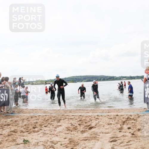 21.06.2026 - Viking Triathlon Michael Strokosch http://msf.ph/oto/9824332 21.06.2026 10:27:08 Schwimmen 7, 25, 176, 426, 547, 575 meine-sportfotos.de