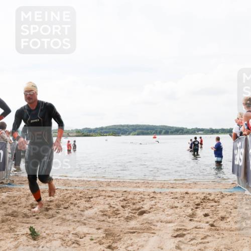 21.06.2026 - Viking Triathlon Michael Strokosch http://msf.ph/oto/9824347 21.06.2026 10:27:13 Schwimmen 7, 25, 547, 575 meine-sportfotos.de