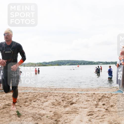 21.06.2026 - Viking Triathlon Michael Strokosch http://msf.ph/oto/9824348 21.06.2026 10:27:13 Schwimmen 7, 25, 547, 575 meine-sportfotos.de