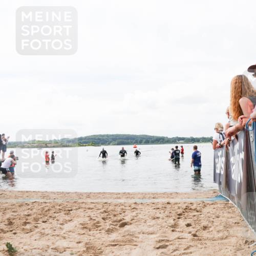21.06.2026 - Viking Triathlon Michael Strokosch http://msf.ph/oto/9824356 21.06.2026 10:27:28 Schwimmen 669 meine-sportfotos.de