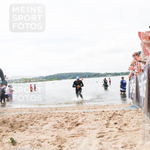 21.06.2026 - Viking Triathlon Michael Strokosch http://msf.ph/oto/9824410 21.06.2026 10:27:46 Schwimmen 422, 626 meine-sportfotos.de