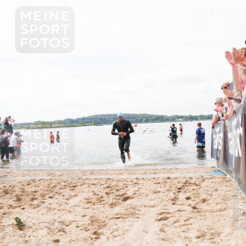 21.06.2026 - Viking Triathlon Michael Strokosch http://msf.ph/oto/9824412 21.06.2026 10:27:46 Schwimmen 422, 626 meine-sportfotos.de