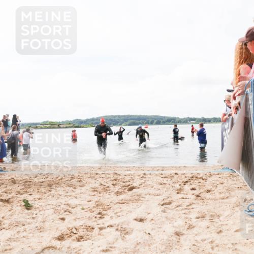 21.06.2026 - Viking Triathlon Michael Strokosch http://msf.ph/oto/9824614 21.06.2026 10:29:17 Schwimmen 441, 640, 643 meine-sportfotos.de