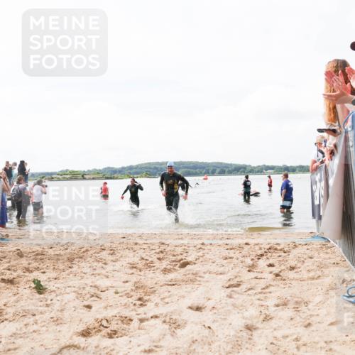 21.06.2026 - Viking Triathlon Michael Strokosch http://msf.ph/oto/9824623 21.06.2026 10:29:20 Schwimmen 65, 441, 640, 643 meine-sportfotos.de