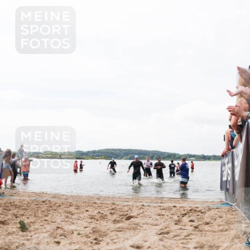 21.06.2026 - Viking Triathlon Michael Strokosch http://msf.ph/oto/9824852 21.06.2026 10:30:36 Schwimmen 5, 42, 103, 218 meine-sportfotos.de