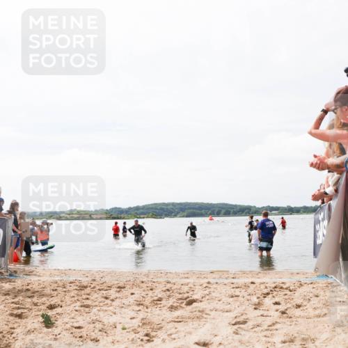 21.06.2026 - Viking Triathlon Michael Strokosch http://msf.ph/oto/9825135 21.06.2026 10:32:17 Schwimmen 145 meine-sportfotos.de