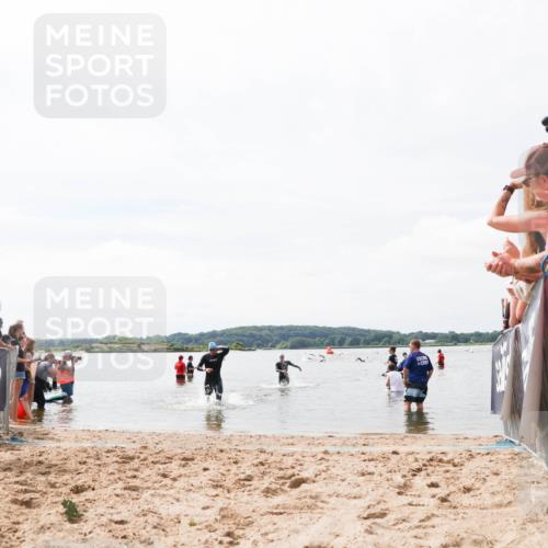 21.06.2026 - Viking Triathlon Michael Strokosch http://msf.ph/oto/9825140 21.06.2026 10:32:18 Schwimmen 13, 145 meine-sportfotos.de