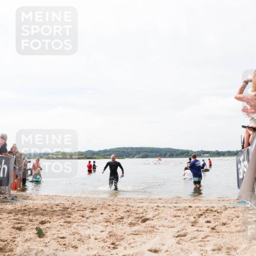 21.06.2026 - Viking Triathlon Michael Strokosch http://msf.ph/oto/9825160 21.06.2026 10:32:25 Schwimmen 13, 145 meine-sportfotos.de