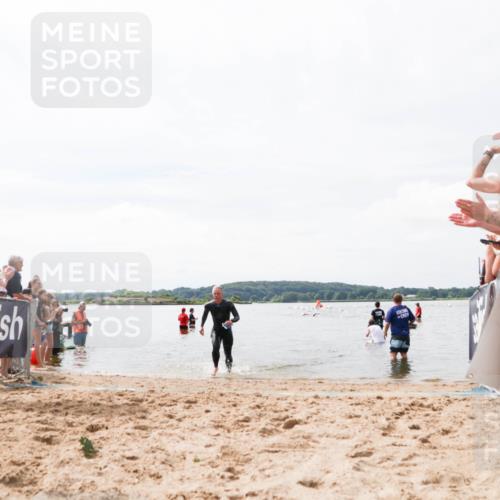 21.06.2026 - Viking Triathlon Michael Strokosch http://msf.ph/oto/9825163 21.06.2026 10:32:26 Schwimmen 13, 145 meine-sportfotos.de