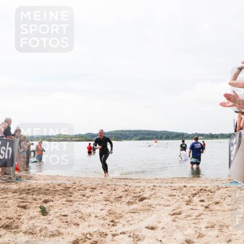21.06.2026 - Viking Triathlon Michael Strokosch http://msf.ph/oto/9825164 21.06.2026 10:32:26 Schwimmen 13, 145 meine-sportfotos.de