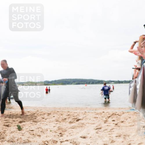 21.06.2026 - Viking Triathlon Michael Strokosch http://msf.ph/oto/9825169 21.06.2026 10:32:28 Schwimmen 13 meine-sportfotos.de
