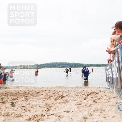 21.06.2026 - Viking Triathlon Michael Strokosch http://msf.ph/oto/9825173 21.06.2026 10:32:39 Schwimmen 447, 500 meine-sportfotos.de