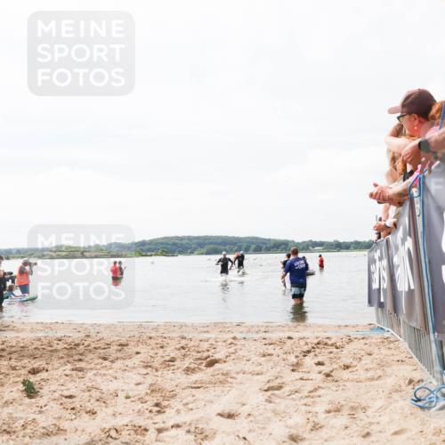 21.06.2026 - Viking Triathlon Michael Strokosch http://msf.ph/oto/9825174 21.06.2026 10:32:39 Schwimmen 447, 500 meine-sportfotos.de