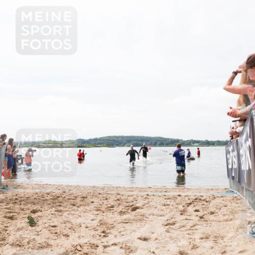 21.06.2026 - Viking Triathlon Michael Strokosch http://msf.ph/oto/9825183 21.06.2026 10:32:42 Schwimmen 447, 500 meine-sportfotos.de