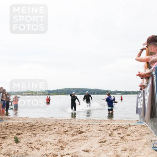 21.06.2026 - Viking Triathlon Michael Strokosch http://msf.ph/oto/9825193 21.06.2026 10:32:45 Schwimmen 447, 500 meine-sportfotos.de