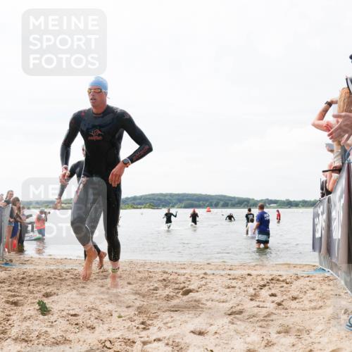 21.06.2026 - Viking Triathlon Michael Strokosch http://msf.ph/oto/9825205 21.06.2026 10:32:49 Schwimmen 126, 447, 500 meine-sportfotos.de