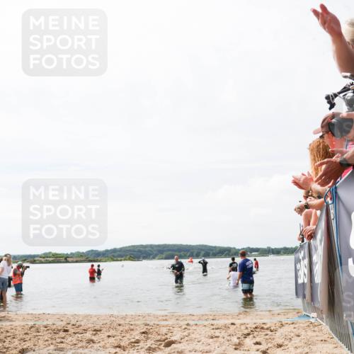 21.06.2026 - Viking Triathlon Michael Strokosch http://msf.ph/oto/9825322 21.06.2026 10:33:28 Schwimmen 109, 238, 446 meine-sportfotos.de